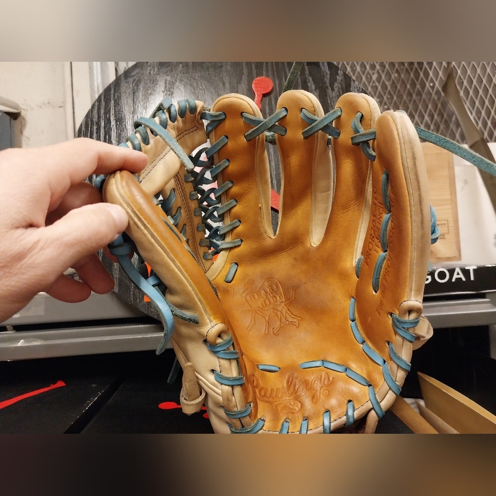 Rawlings RH Infield Glove Heart Of The Hide R2G Limited Edition - Picture 5 of 11